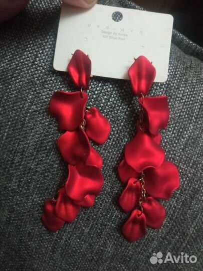 Серьги лепестки роз