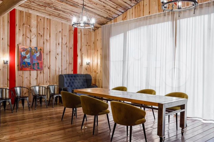 Дом 180 м² на участке 100 сот.