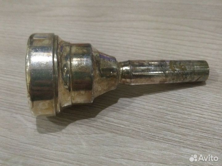 Мундштук для тромбона на узкой ножке