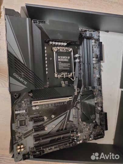 Материнская плата Gigabyte Z690 UD DDR4