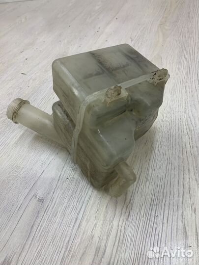 Бачок расширительный антифриза Renault laguna 2