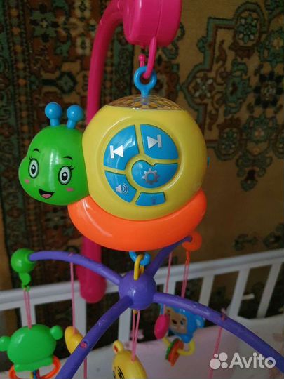 Мобиль на детскую кроватку