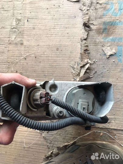 Противотуманная фара правая Nissan Cefiro