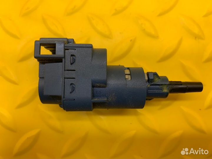 Датчик педали сцепления Volkswagen Polo седан cfnb