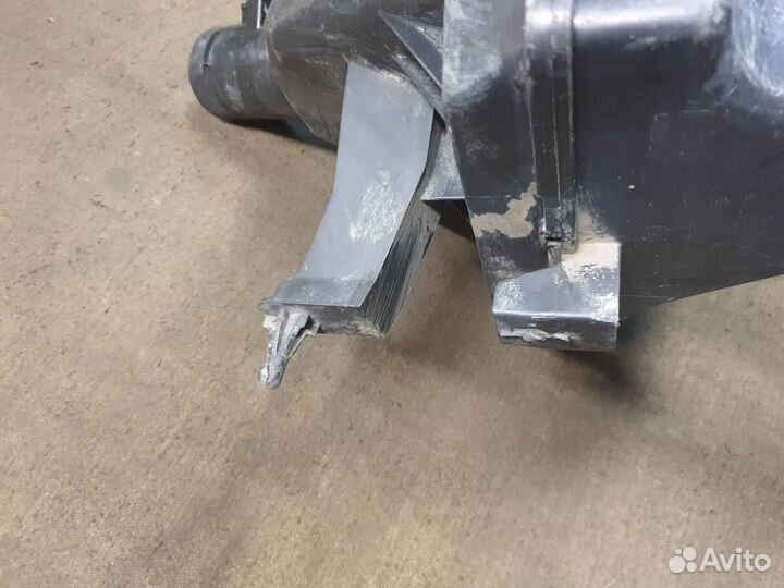 Корпус воздушного фильтра R Infiniti FX/QX70 S51