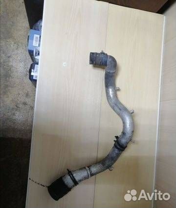 Патрубок интеркулера Volkswagen Sharan