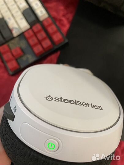 Игровые наушники SteelSeries Arctis 7