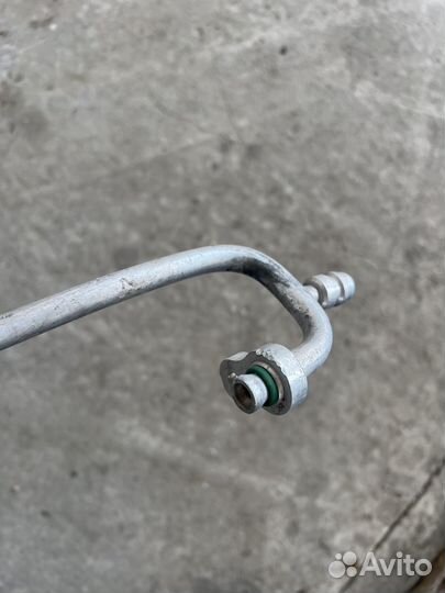 Трубка кондиционера Hyundai Santa-Fe 2.7л G6EA