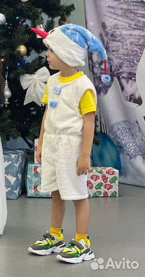 Новогодний костюм снеговика