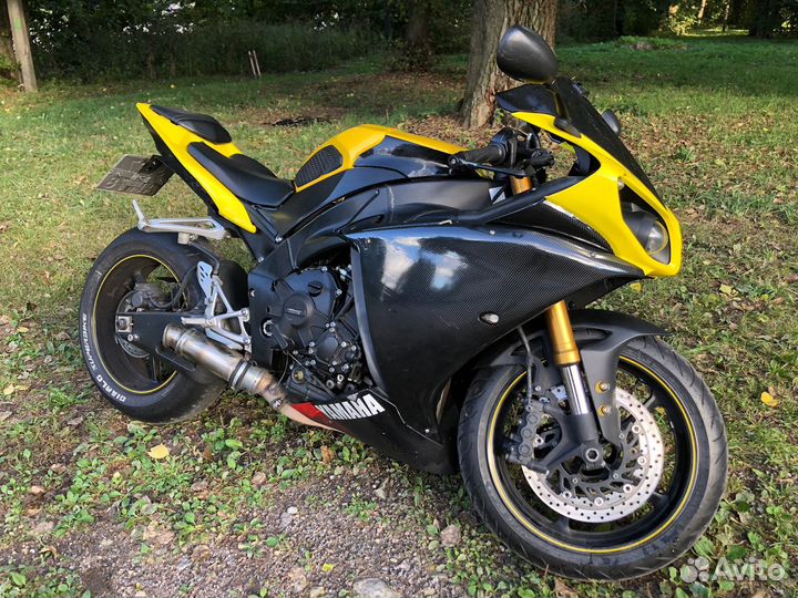 Продам Yamaha yzf-r1 2009