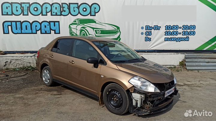 Накладка порога задняя левая Nissan Tiida 769B3-EL00A