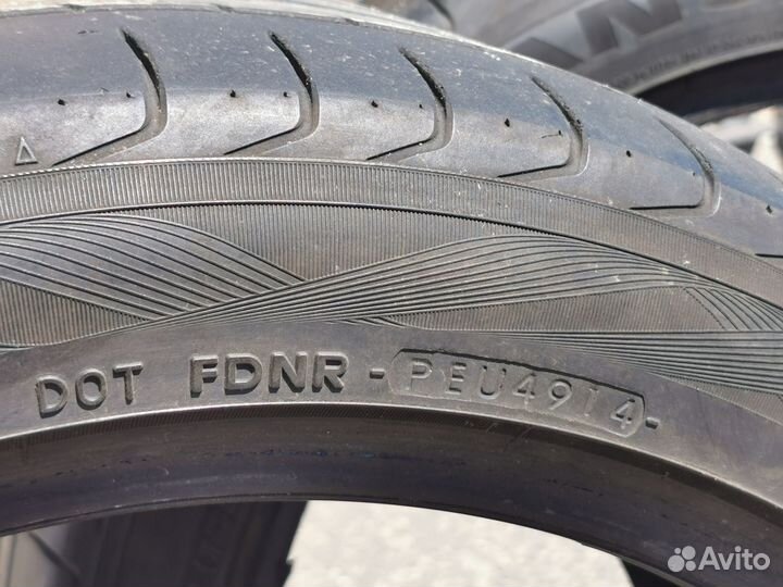 Yokohama Advan Sport V105 255/40 R19