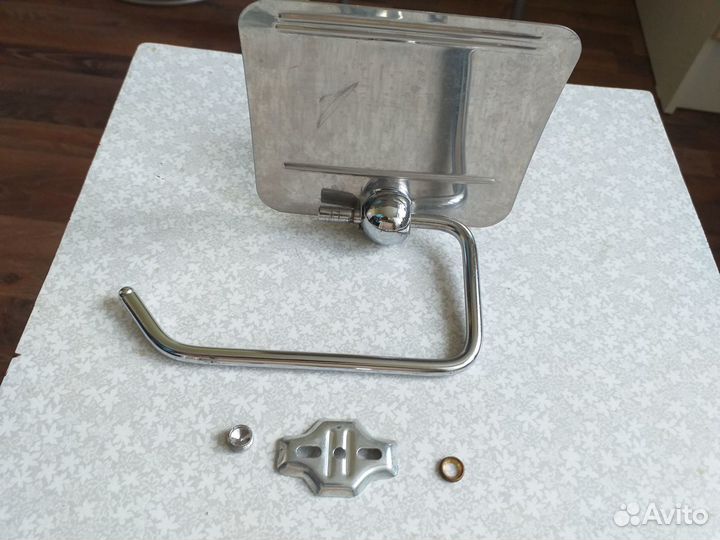 Держатель для туалетной бумаги