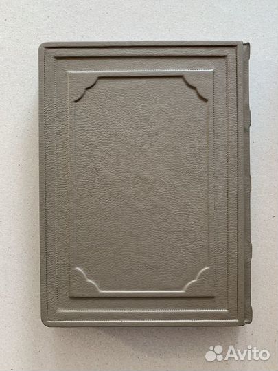 Драгоценные камни (подарочная кожаная книга)