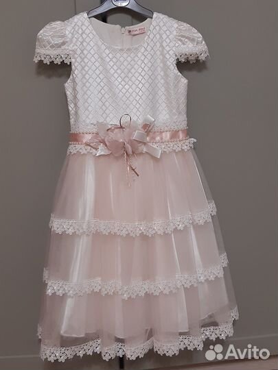 Платье для девочки праздничное