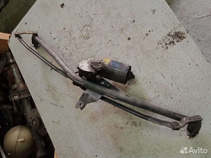 Трапеция дворников с мотором Volkswagen Passat B3