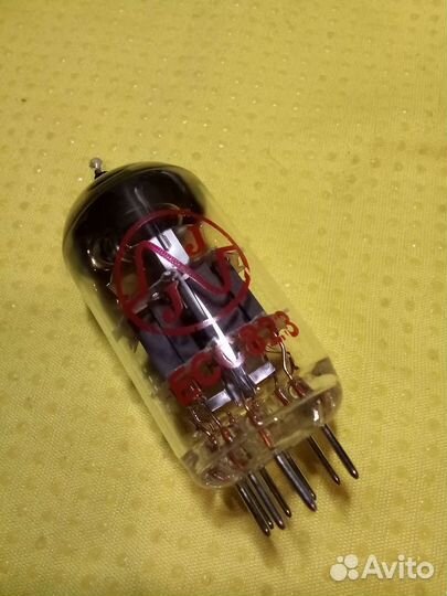 Радиолампа JJ Electronic ECC823