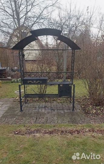 Беседка с мангалом