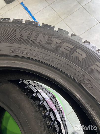 Tourador Winter Pro TSS1 235/60 R18 107T