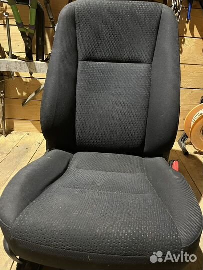 Сиденье переднее правое toyota camry