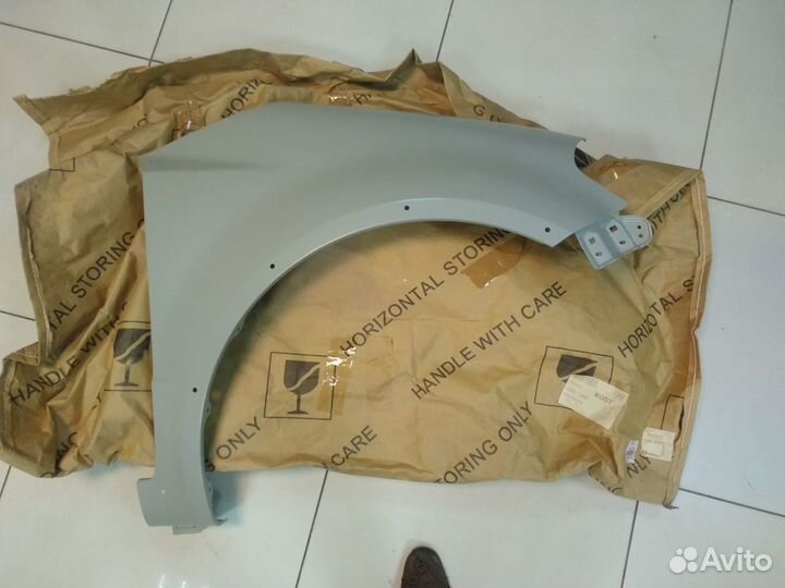 Продам крыло правое Сузуки SX4