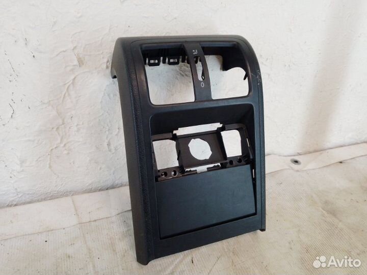 Накладка подлокотника Volkswagen Passat B6