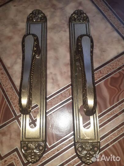 Дверные ручки на планке латунь, новые 2 штуки