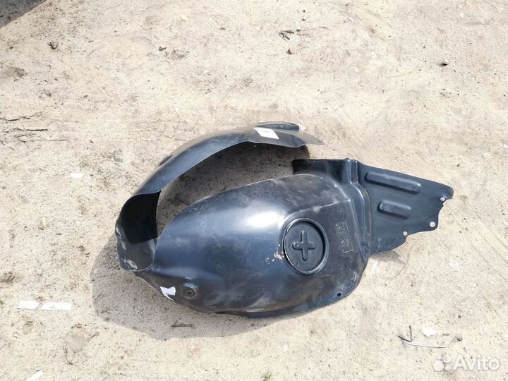 Vesta подкрылок передний правый