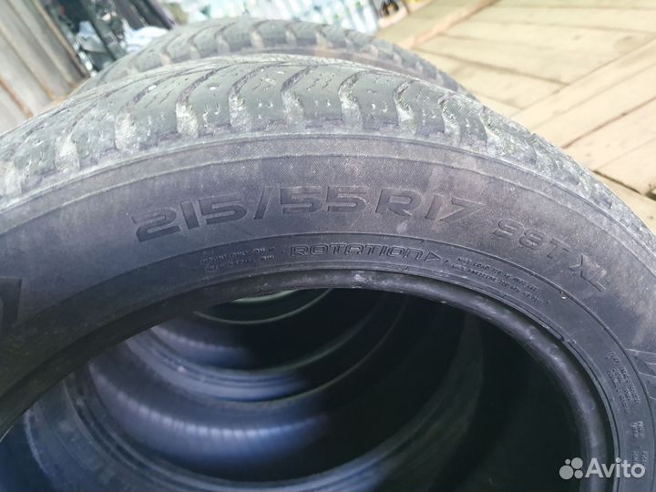 Nokian Tyres Hakkapeliitta 8 215/55 R17 97