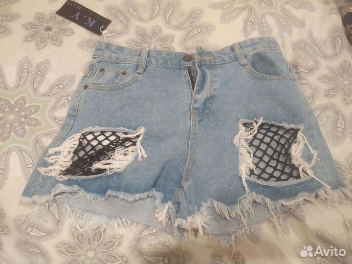 Джинсовые шорты