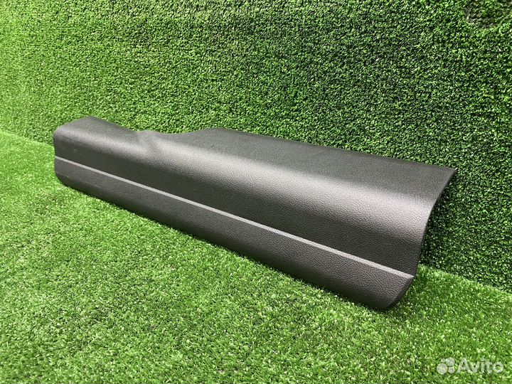 Пластик пола передний правый BMW G20