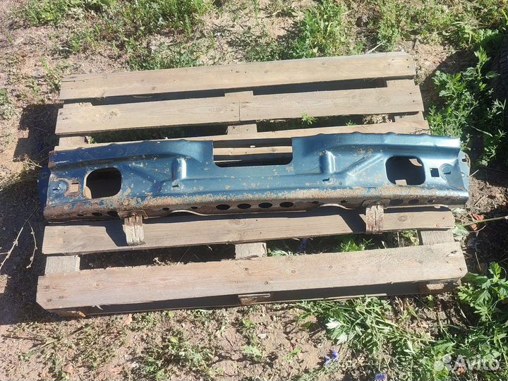 Усилитель заднего бампера Шевроле нива