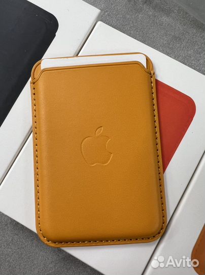 Картхолдер Apple MagSafe Wallet Leather