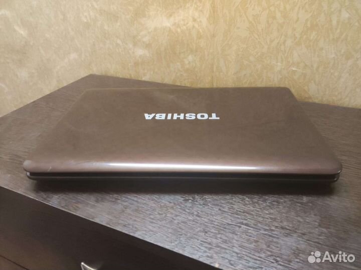 Ноутбук Toshiba L755 - 17E