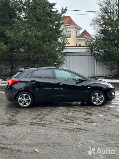 Hyundai i30 1.6 AT, 2015, 304 000 км