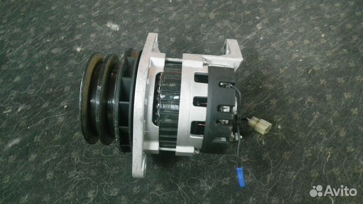 Генератор Chery В113701110вв