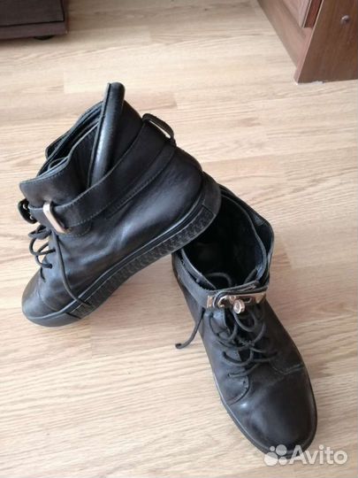 Ботинки кожаные