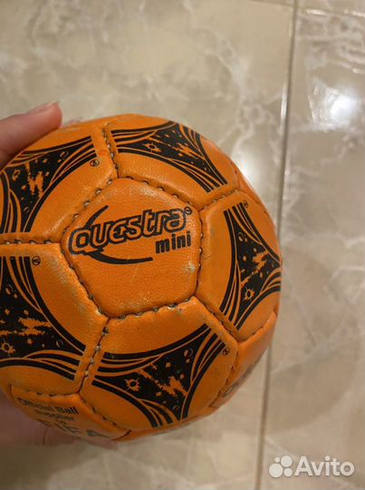 Мячи adidas винтаж Questra Skyjacker