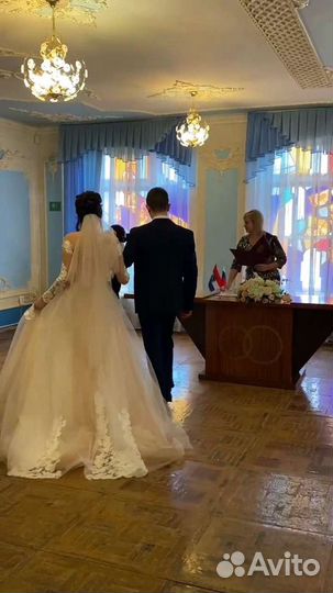 Свадебное платье