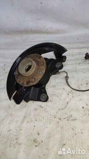Кулак поворотный ступица в сборе передний правый