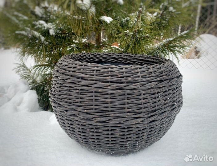 Кашпо из ротанга на 20 литров
