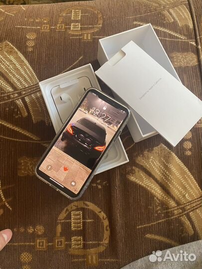 Телефон iPhone xs