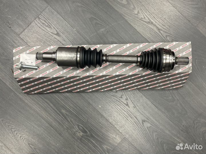 Привод передний правый Mercedes w204 полный привод