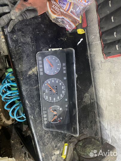 Панель приборов вольво 440