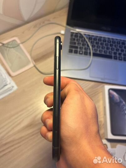 iPhone Xr, 64 ГБ