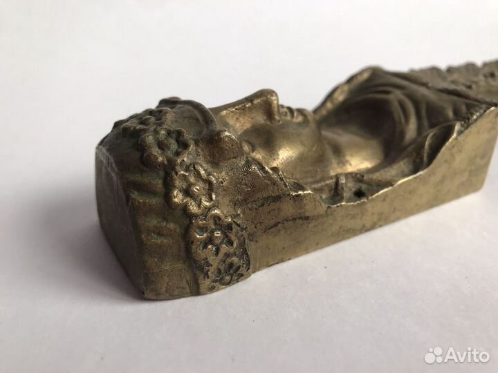 Старинная накладка на мебель