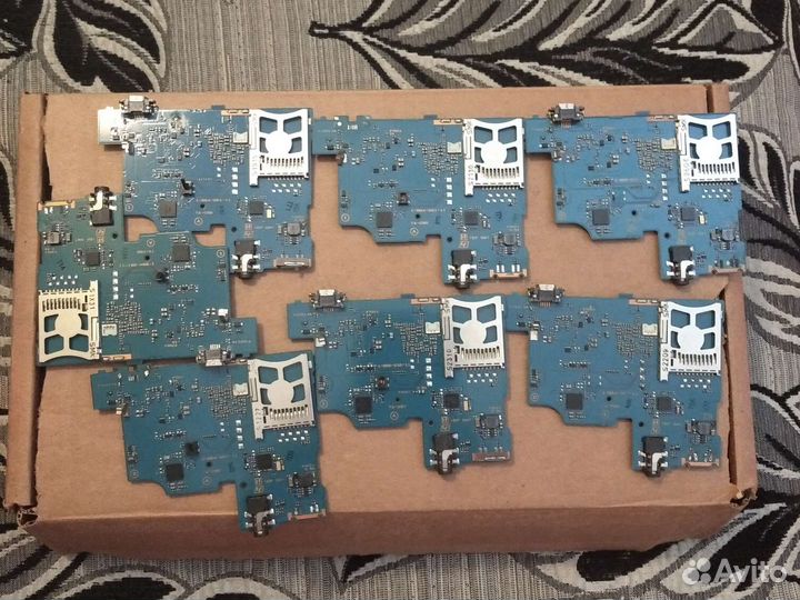 Материнские платы PSP E 1008 Street на запчасти