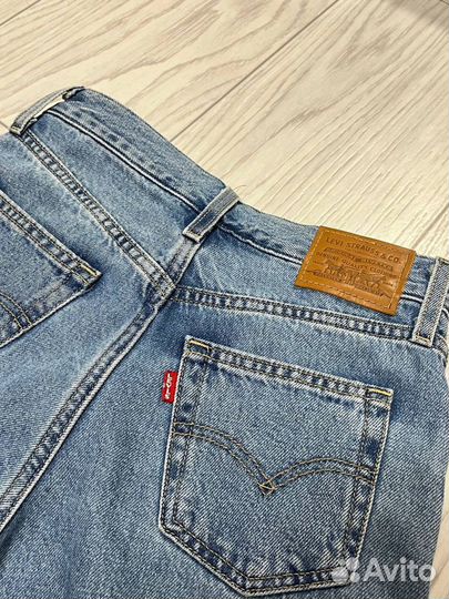 Джинсы levis premium женские