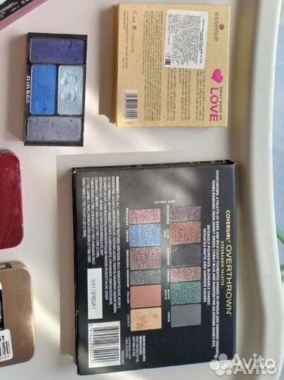 Палетки теней essence, guerlain, smashbox