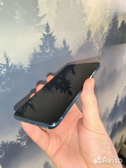 Телефон Honor 20 lite